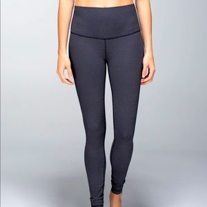Lululemon Wunder Under Diamond Dot Legging…